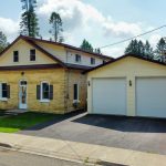 Lots of space in this family home in excellent location!