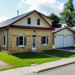 Lots of space in this family home in excellent location!