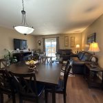 Absolutely immaculate & beautiful semi in move in condition!