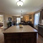 Absolutely immaculate & beautiful semi in move in condition!