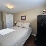 Absolutely immaculate & beautiful semi in move in condition!