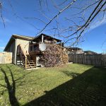 Absolutely immaculate & beautiful semi in move in condition!
