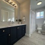 STUNNING TURN-KEY SEMI BACKING ONTO GREEN SPACE!