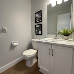 STUNNING TURN-KEY SEMI BACKING ONTO GREEN SPACE!