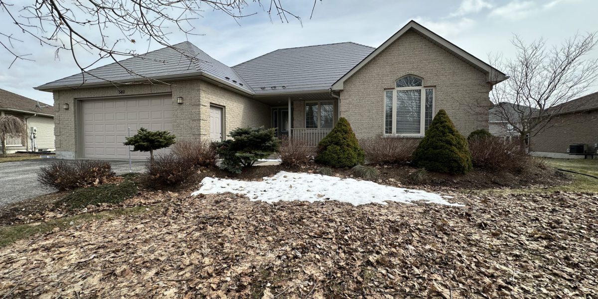 Spacious family home in immaculate condition with much to offer!