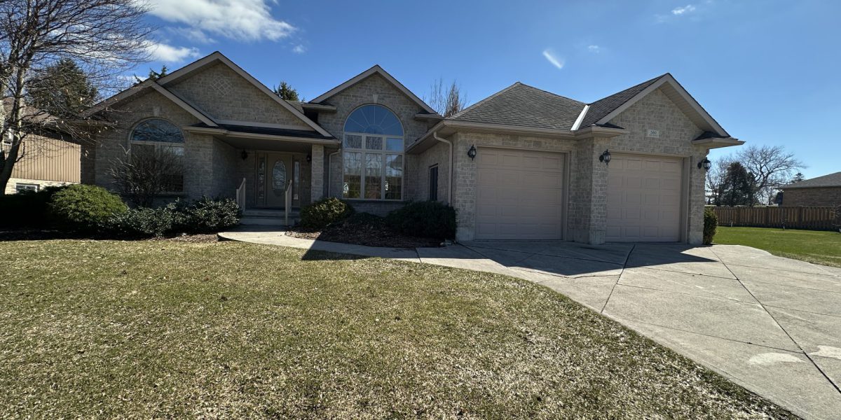 This absolutely beautiful 1900 sq ft Bungalow awaits you…
