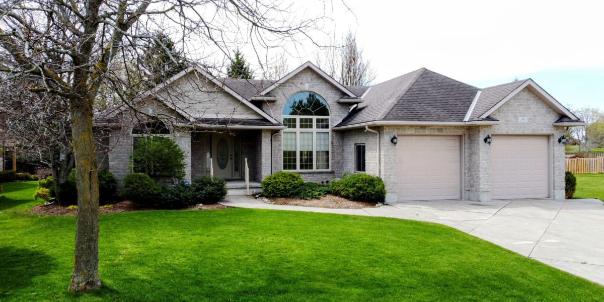 This absolutely beautiful 1900 sq ft Bungalow awaits you…