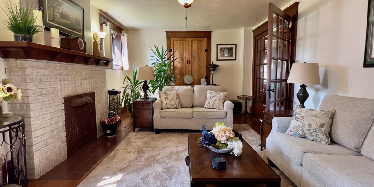 Victorian Home with rich railway heritage and timeless character!